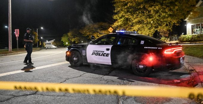 ABD’de üniversiteye silahlı saldırı: 2 kişi öldü