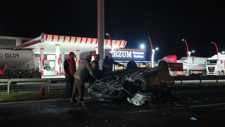 Ankara’da tıra arkadan çarpan otomobil takla attı: 1 ölü, 3 yaralı