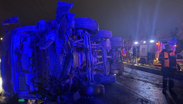 İstanbul'da zincirleme trafik kazası: Ölü ve yaralılar var