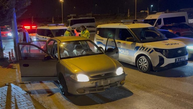 Polise çarpıp kaçan alkollü sürücüye 68 bin lira ceza kesildi