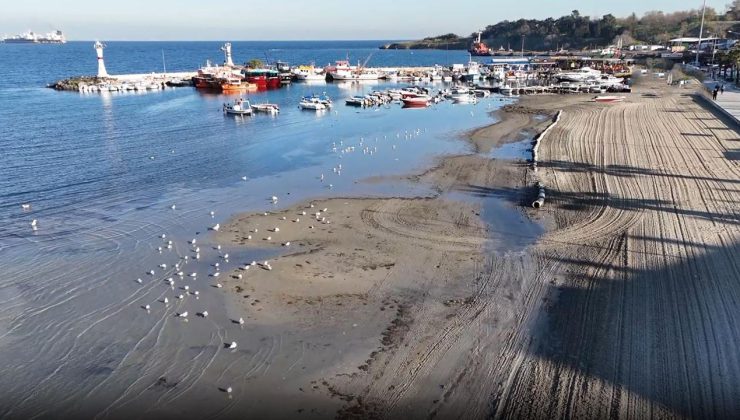 Tekirdağ’da deniz 20 metre geri çekildi, kum adacıkları oluştu
