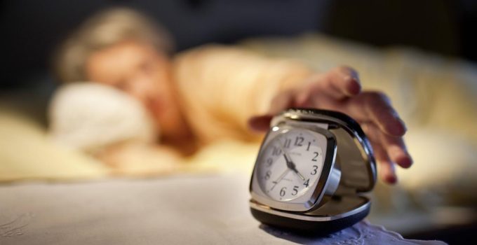 Alarm çalmadan önce uyanıyor musunuz? Milisaniyelik uyanışın sebebi ne?