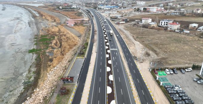 Van Çevre Yolu’nun 28 kilometrelik iki etabı bugün açılıyor