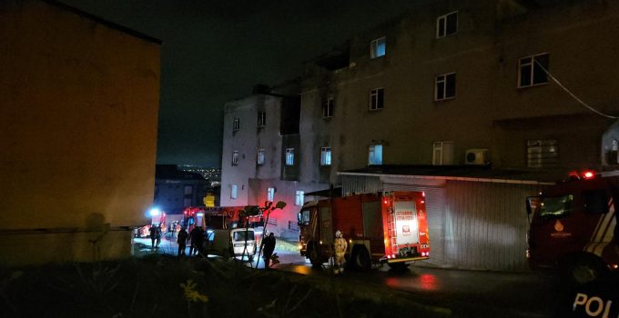 Arnavutköy’de fabrikada çıkan yangında 3 kişi yaralandı