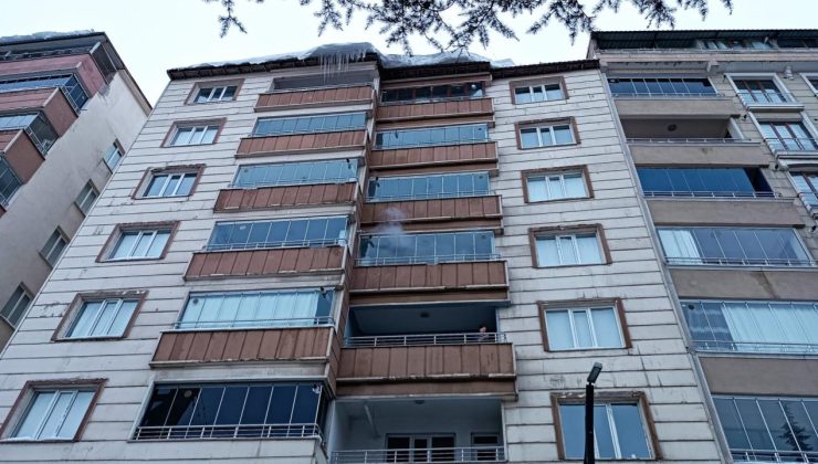 Bitlis’te buz kütlesinin altında kalan kadın öldü