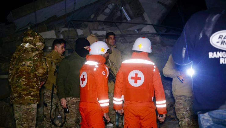 İşgalci İsrail ordusu Lübnan’da 4 beldeyi hedef aldı