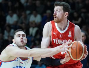 12 Dev Adam Sırbistan engelini geçti