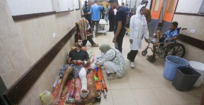 Gazze’de ekipman eksiği nedeniyle Aksa Şehitleri Hastanesi hizmet dışı kalmanın eşiğinde