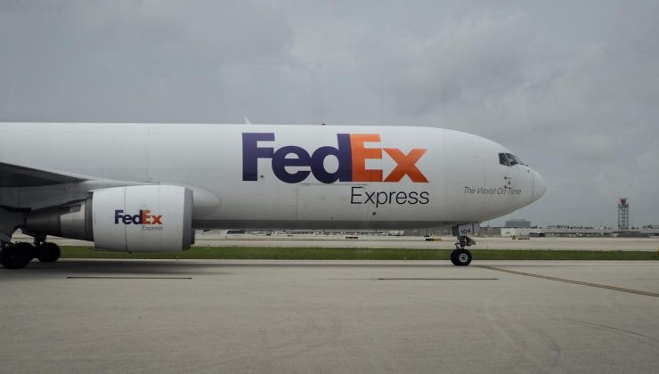 FedEx, ABD yönetimine dava açtı