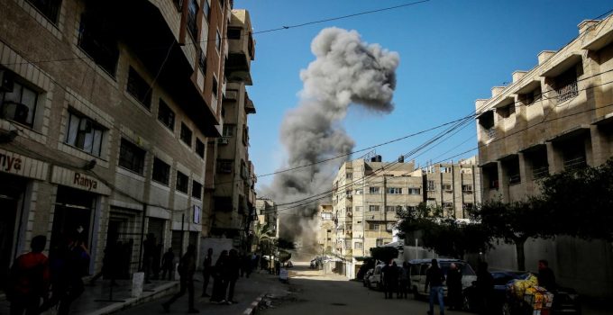 Hamas: İsrail, İran gündeminden yararlanarak Gazze’de katliamlarını tırmandırıyor