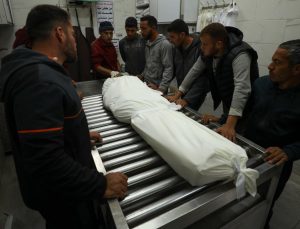 Katil İsrail ateşkese rağmen Gazze’ye saldırdı: 9 ölü