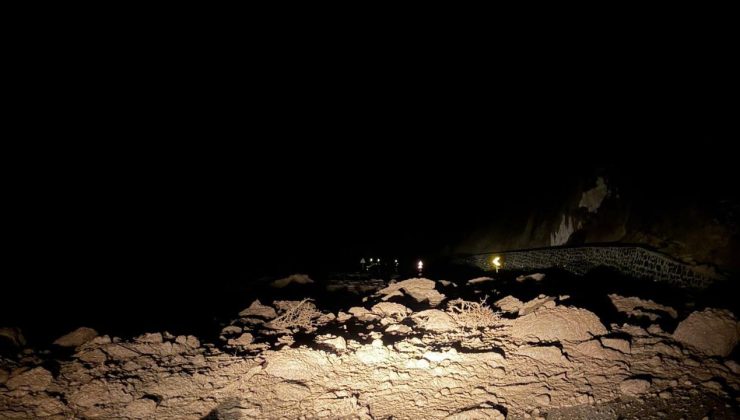 Bolu-Seben kara yolu heyelan nedeniyle kapandı