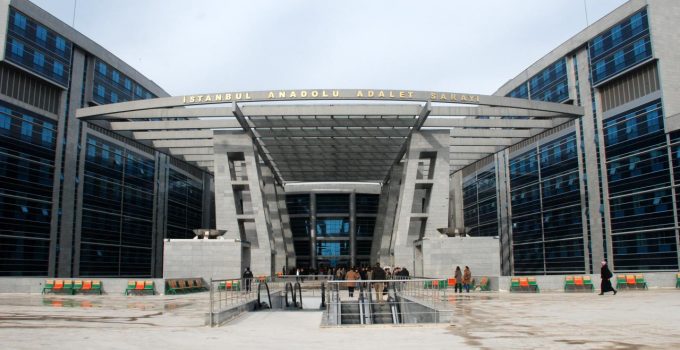 Ataşehir Belediyesine yolsuzluk operasyonu: 18 şüpheli gözaltına alındı