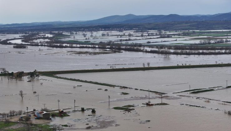 Tunca ve Meriç tarım arazilerini sular altında bıraktı