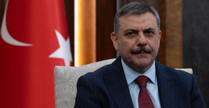 Bakan Çiftçi’den operasyonda yaralanan polise geçmiş olsun telefonu