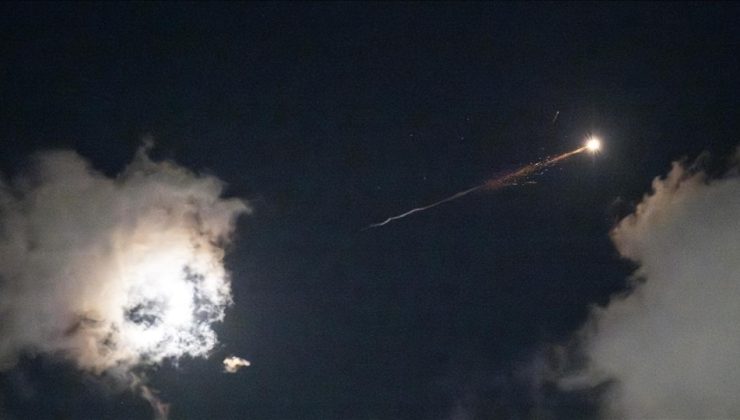 ABD/İsrail-İran Savaşı’na dahil olan Yemen’deki Husiler İsrail’e füze fırlattı