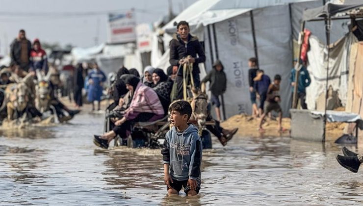 Katil İsrail’in Gazze’ye saldırılarında can kaybı 72 bin 116’ya yükseldi