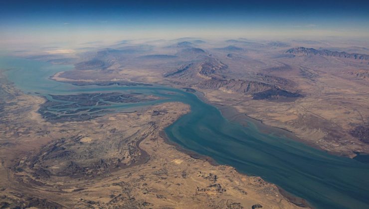 ABD-İsrail saldırısında Hürmüz Boğazı yakınındaki İran’ın Keşm Adası’ndaki liman hedef alındı