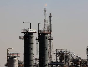 İran basını: Şiraz’daki Petrokimya Kompleksi’ne de saldırı düzenledi