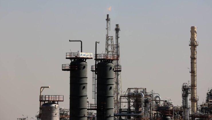 İran basını: Şiraz’daki Petrokimya Kompleksi’ne de saldırı düzenledi