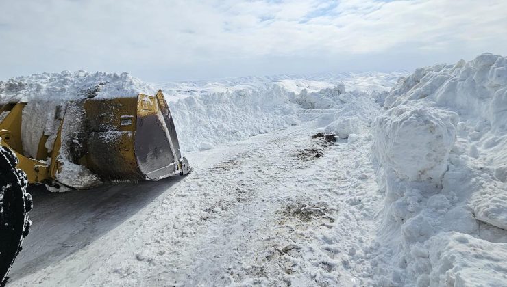 Doğu’da karla mücadele sürüyor: 198 yol kapalı