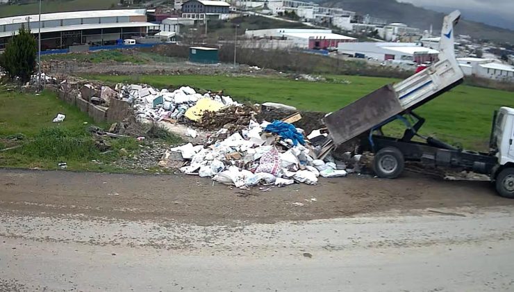 Kaçak moloz dökümüne fotokapanlı ceza