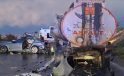 Tanker ile otomobil çarpıştı: 1 ölü, 5 yaralı
