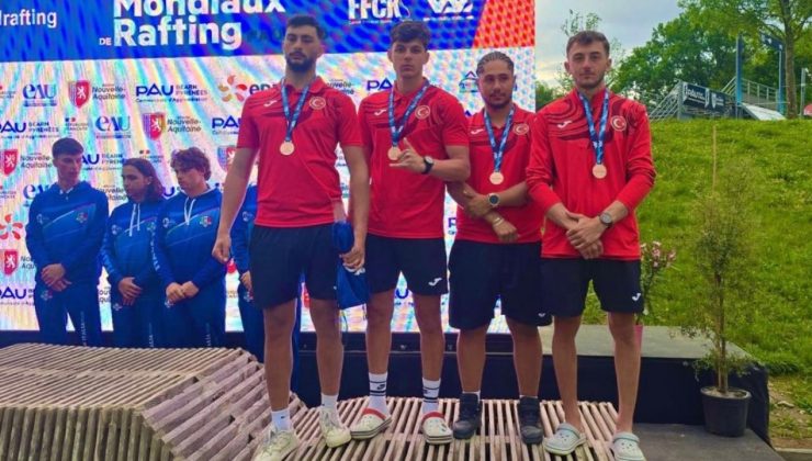 23 yaş altı raftingcilerden bronz madalya