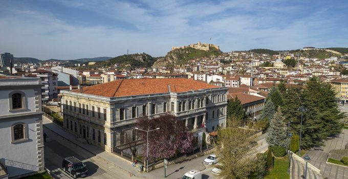 Anadolu’nun ilk devlet lisesi 141 yıldır eğitim veriyor