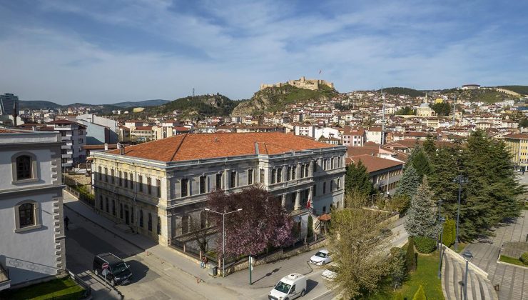 Anadolu’nun ilk devlet lisesi 141 yıldır eğitim veriyor