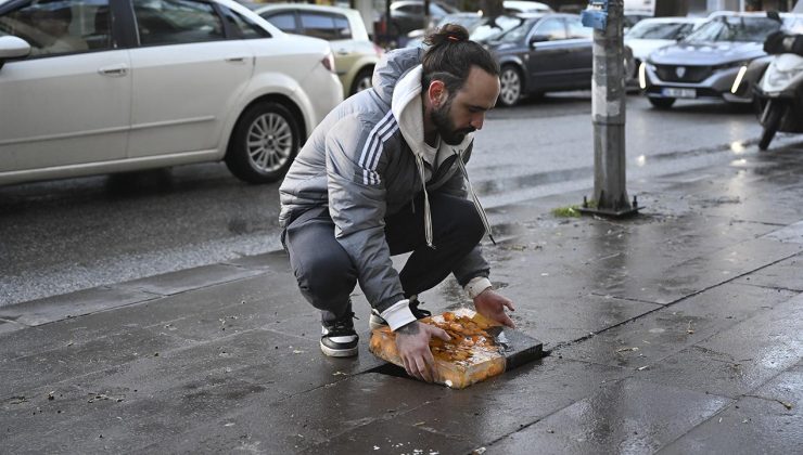 Başkentte kırık kaldırım taşları sanata dönüşüyor