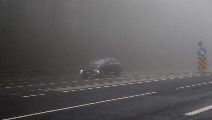 Bolu Dağı’nda yoğun sis: Görüş 30 metreye düştü