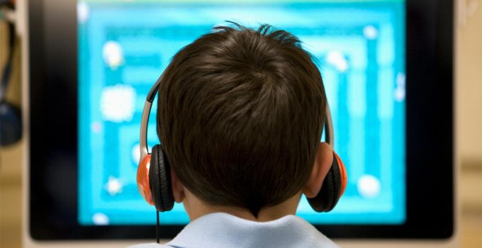 Avustralya, çevrim içi tehlikelere karşı dört oyun platformundan “şeffaflık” talep etti