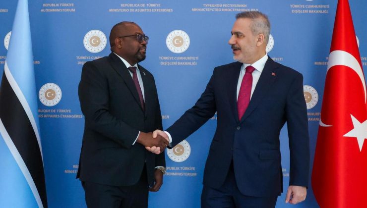 Bakan Fidan, Botsvana Uluslararası İlişkiler Bakanı Butale ile görüştü