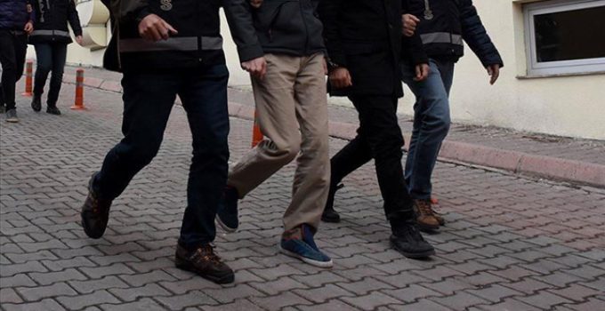 İstanbul’daki terör saldırısında gözaltına alınan 3 şüpheli tutuklandı
