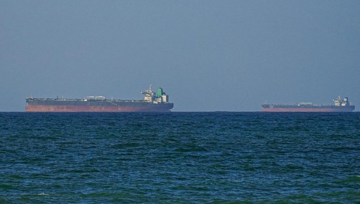 Hürmüz Boğazı’na ilerleyen gemiler U dönüşü yaptı