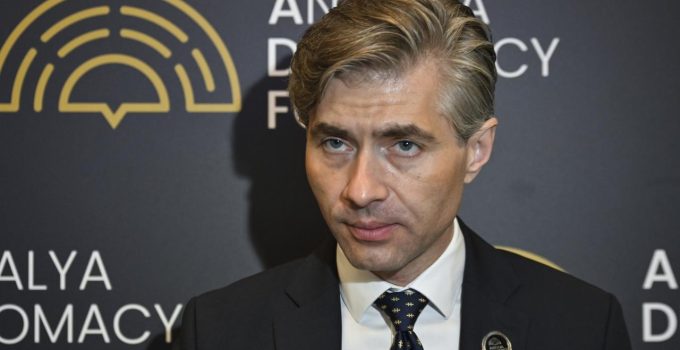 “Siyasi ilişkiler açısından Türkiye ile harika iş birliğimiz var