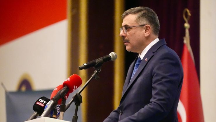 Türkiye, dünyadaki dönüşümün merkezinde yer alıyor