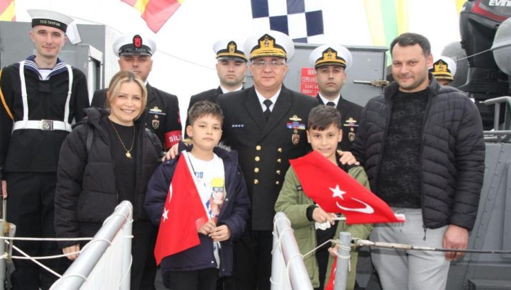 TCG Tayfun hücumbotu ile TCSG-15 Sahil Güvenlik botu ziyarete açıldı