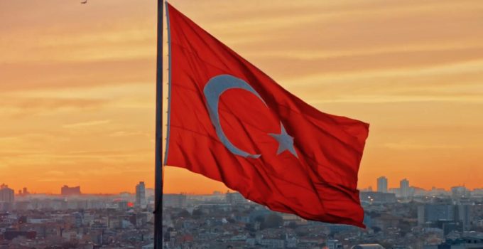 Türkiye, ekonomik hacmiyle nüfusunun çoğunluğu Müslüman olan ülkelerin zirvesinde