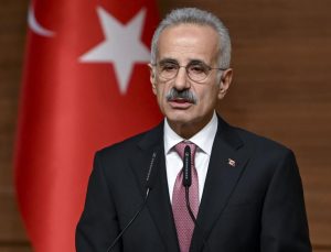 Bakan Uraloğlu: Türkiye'de jet yakıtı problemi yok