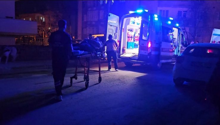 Benzin ve sigara evi yaktı: 3 kişi etkilendi