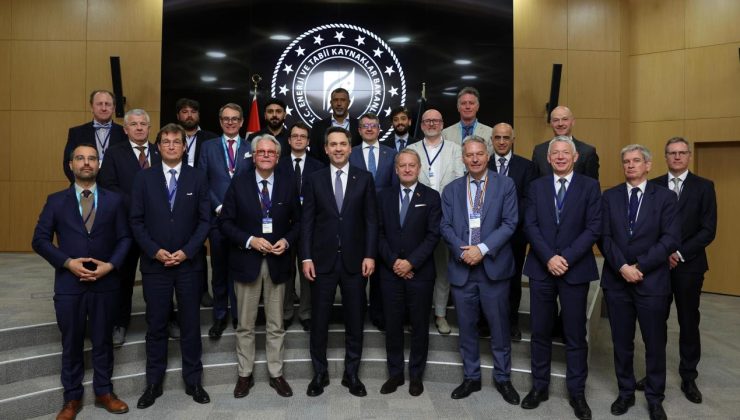 Bakan Bayraktar, Türkiye’nin enerji vizyonunu Belçikalı şirket temsilcileriyle paylaştı