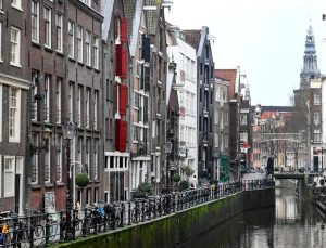 Amsterdam et ve fosil yakıt reklamlarını yasakladı