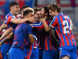 UEFA Konferans Ligi'nde şampiyon Crystal Palace