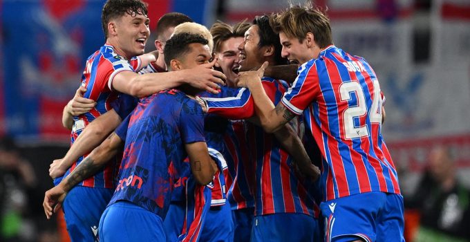 UEFA Konferans Ligi'nde şampiyon Crystal Palace