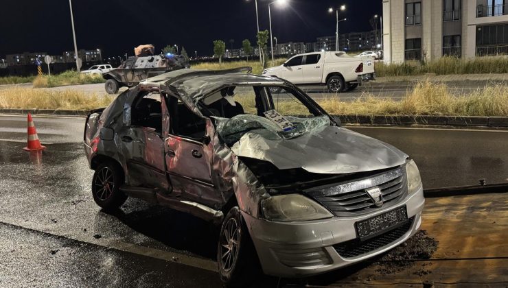 Diyarbakır’da otobüs ve otomobil çarpıştı: 2 ölü, 5 yaralı