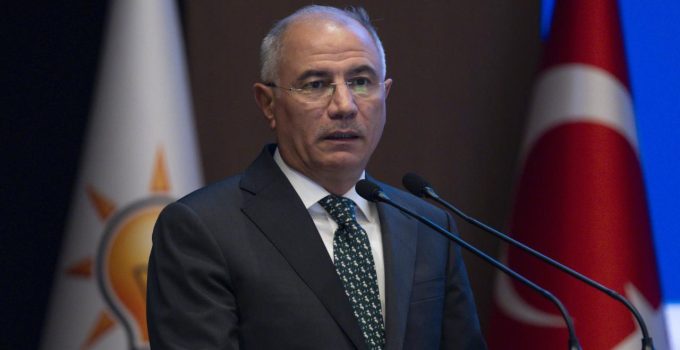 CHP’nin kurumsallaşmış geleneği olan parti içi kavgalarına ayıracak vaktimiz de yok niyetimiz de