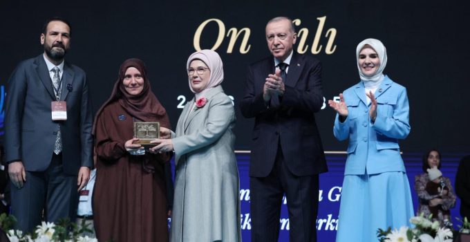 Emine Erdoğan’dan “Aile ve Nüfus On Yılı Vizyon Belgesi” paylaşımı