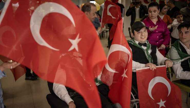 Devlet korumasındaki 3 engellinin askerlik hayali gerçek oldu
